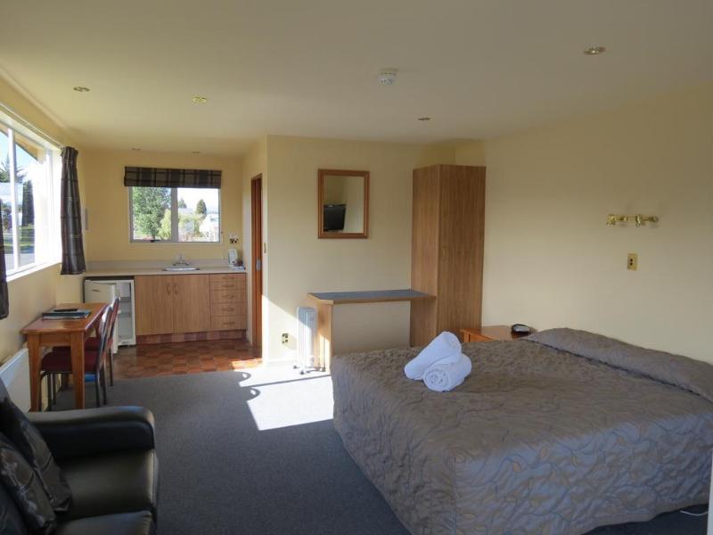 Alpine View Motel Те Анау Екстериор снимка